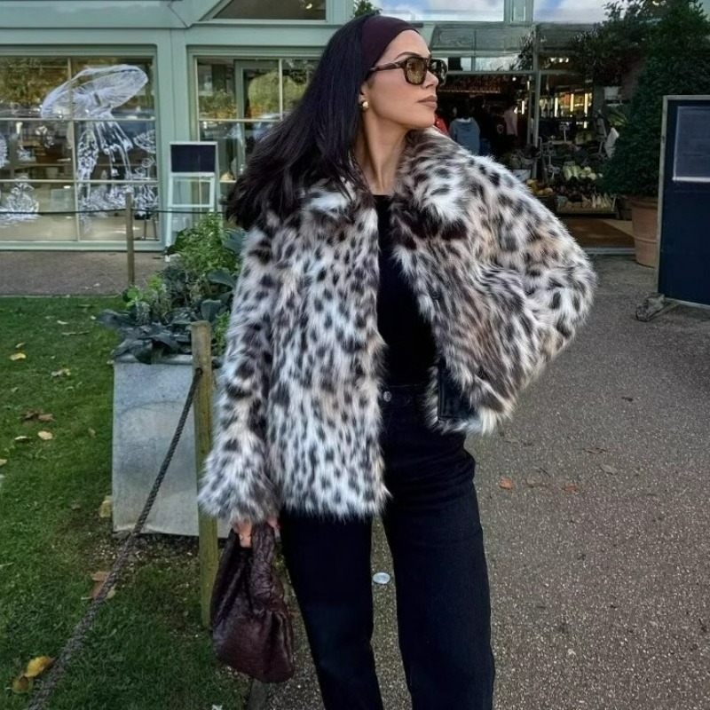 Europejska Moda Damska Jesień  – Winter Clothing Europe recenzja i cena